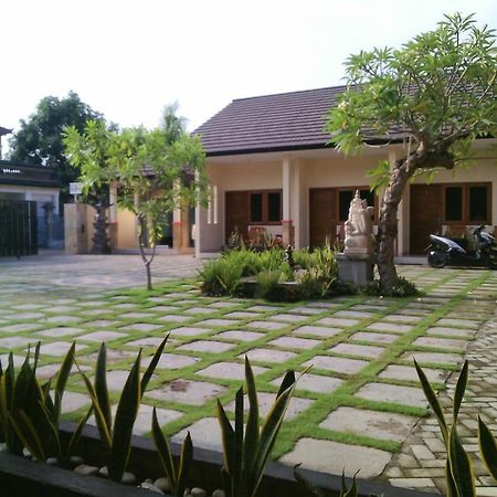DeKa Homestay Mataram Dış mekan fotoğraf